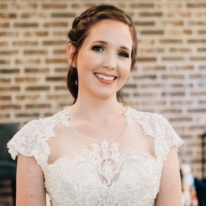 Meet your Posher, Maegan